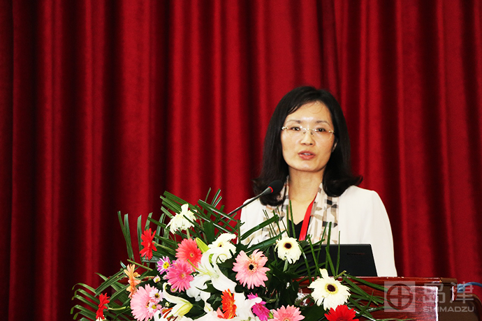 中国药科大学梁艳研究员做大会报告