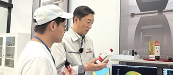 上海工匠、岛津中国分析中心部长黄涛宏走近劳动报“明星职工会客厅”